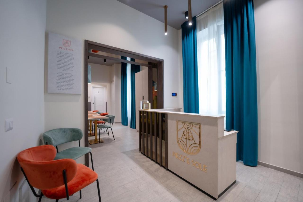 Piezz' E Sole Hotel Nápoly Kültér fotó